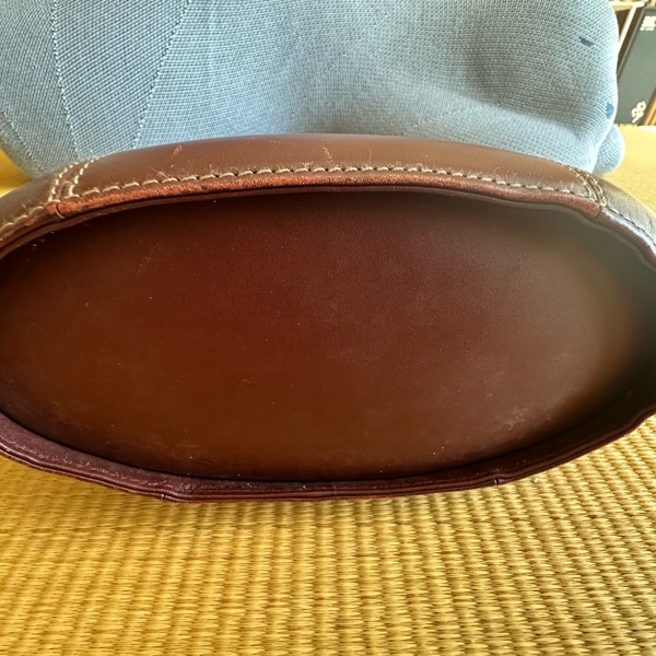 【商品名稱】 【正品 Vintage】Cartier 卡地亞 經典酒紅美洲豹雙C壓印金邊手提包/水餃包/扇形包-7