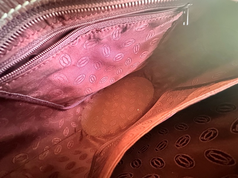 【商品名稱】 【正品 Vintage】Cartier 卡地亞 經典酒紅美洲豹雙C壓印金邊手提包/水餃包/扇形包-8