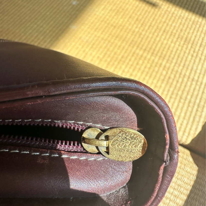 【商品名稱】 【正品 Vintage】Cartier 卡地亞 經典酒紅美洲豹雙C壓印金邊手提包/水餃包/扇形包-9
