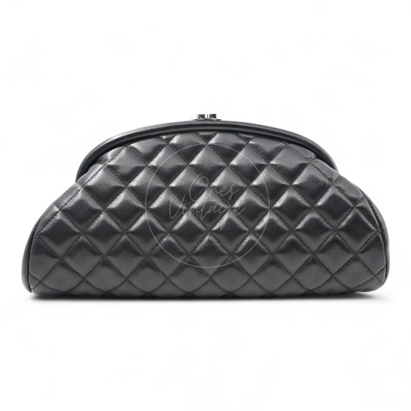 中古 Chanel 香奈兒 菱格紋 經典 黑色小羊皮 鎖扣手拿包 Kisslock Clutch-1