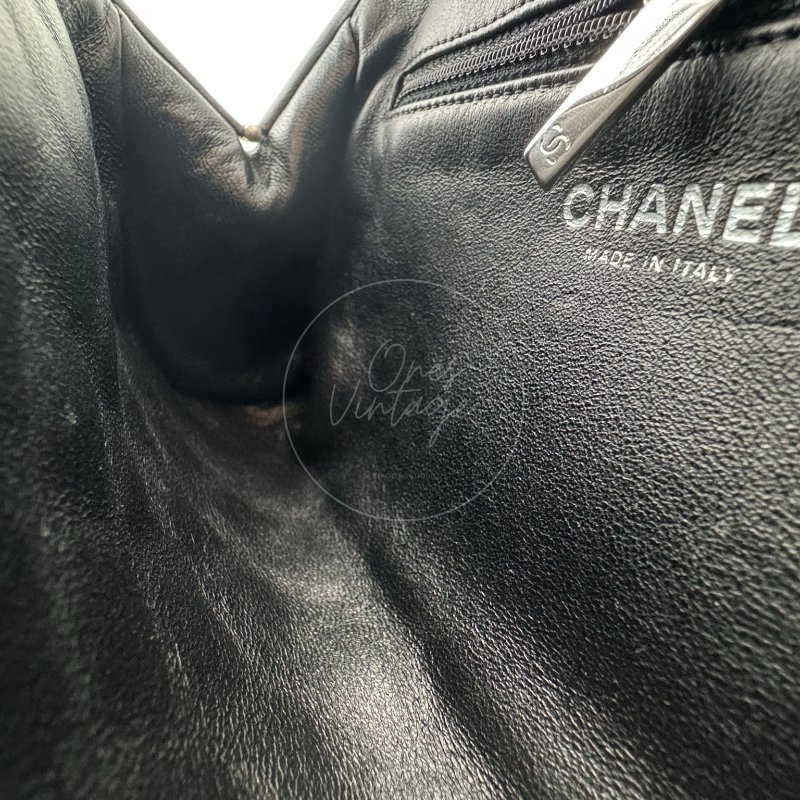 中古 Chanel 香奈兒 菱格紋 經典 黑色小羊皮 鎖扣手拿包 Kisslock Clutch-13