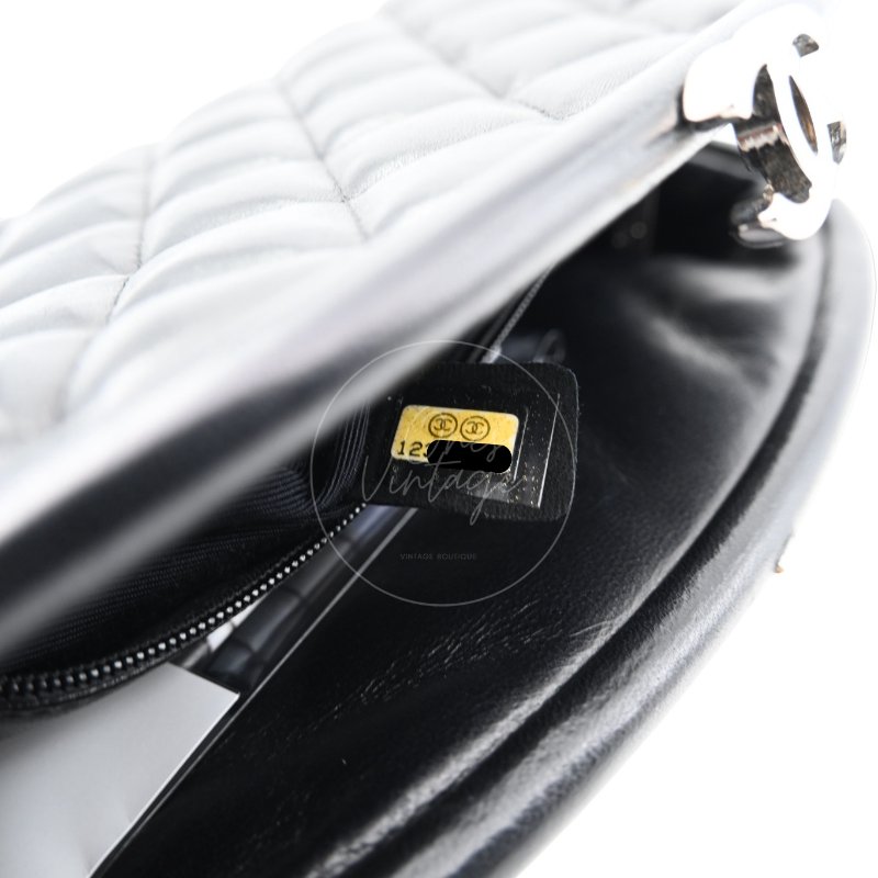 中古 Chanel 香奈兒 菱格紋 經典 黑色小羊皮 鎖扣手拿包 Kisslock Clutch-25