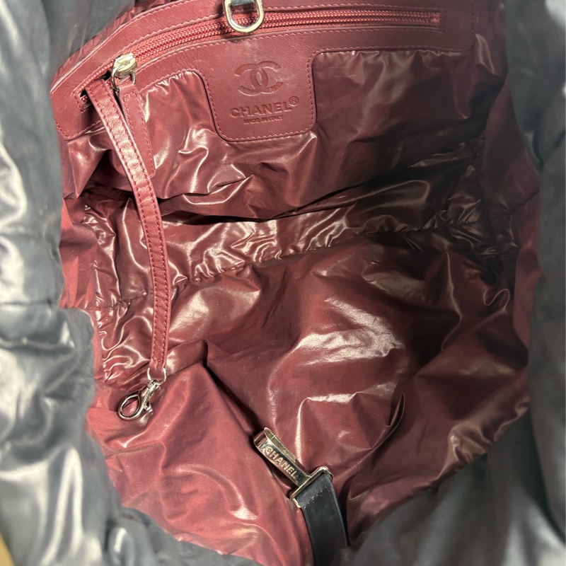 Chanel Coco Cocoon 滑雪系列羽絨感空氣包托特包-10