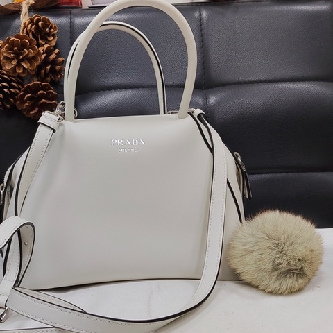 Prada 普拉達 白色牛皮保齡球手提斜挎包 27x17x14