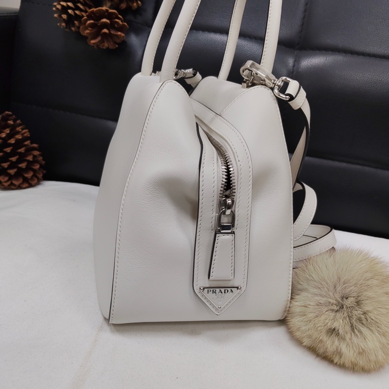 Prada 普拉達 白色牛皮保齡球手提斜挎包 27x17x14-2