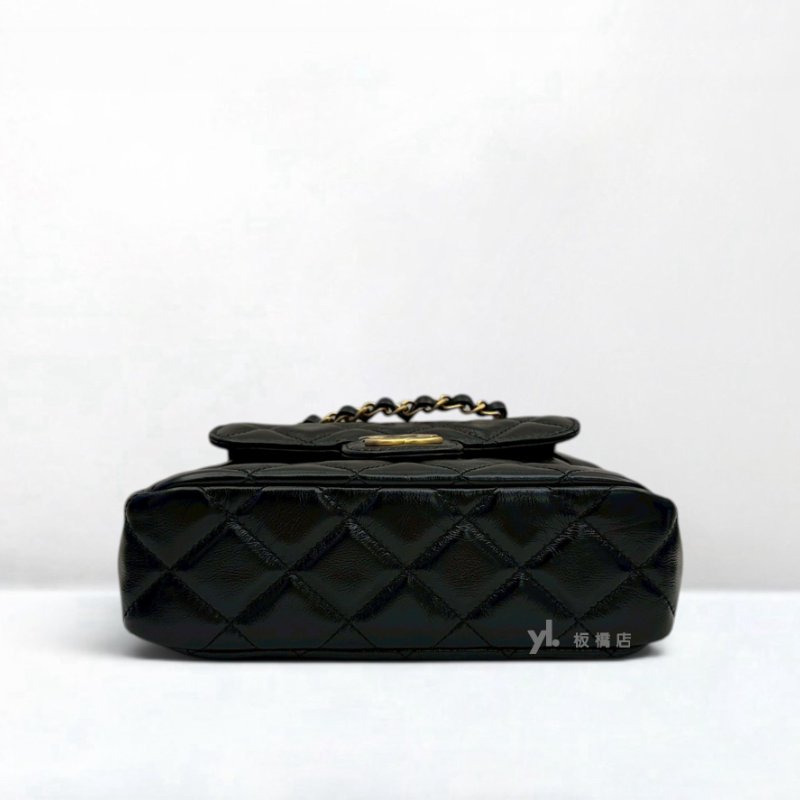 S5487-Chanel黑油蠟皮天貓mini hobo側背包-4