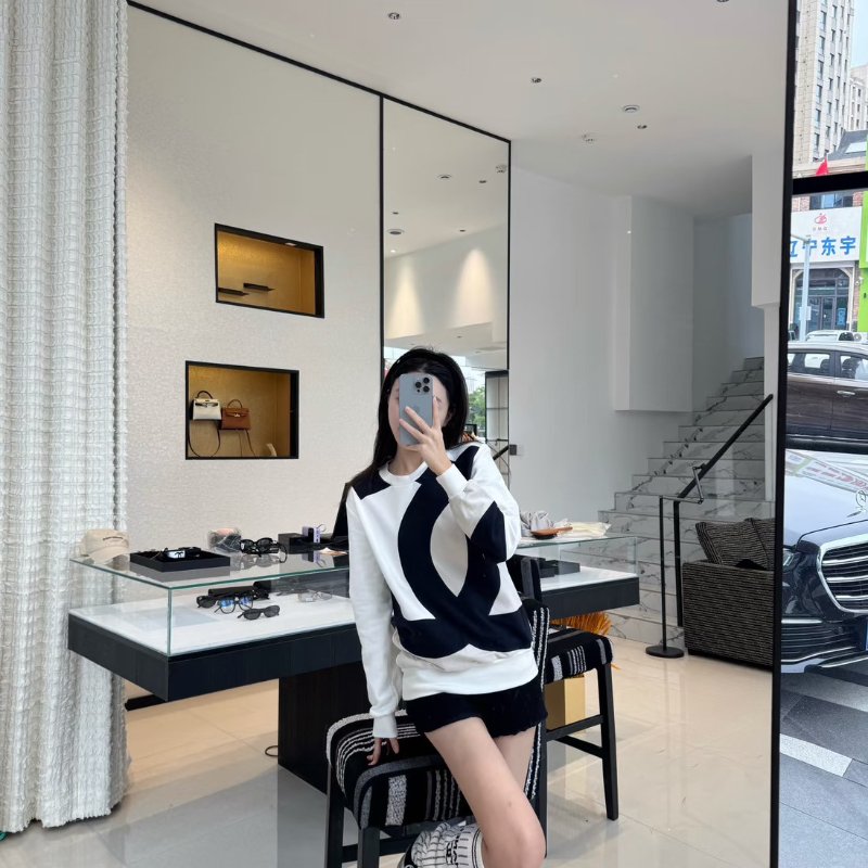 Chanel 大Logo上衣-5