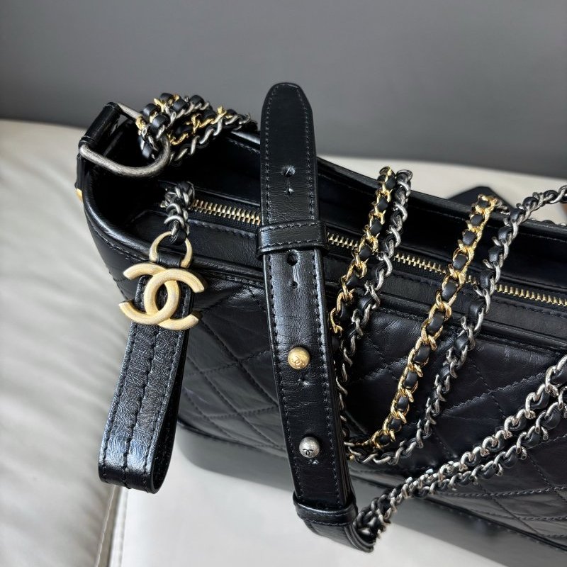 近新品 香奈兒/Chanel 黑金中號流浪包-9