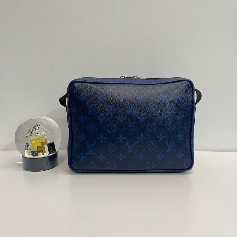 Louis Vuitton M30242 outdoor Monogram 藍色老花拼皮郵差包-2