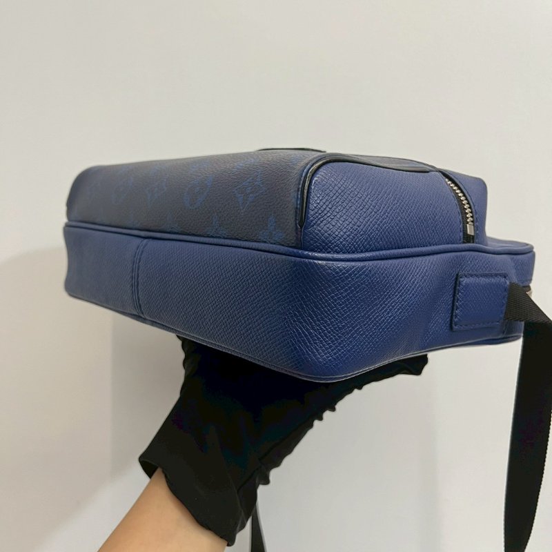 Louis Vuitton M30242 outdoor Monogram 藍色老花拼皮郵差包-9