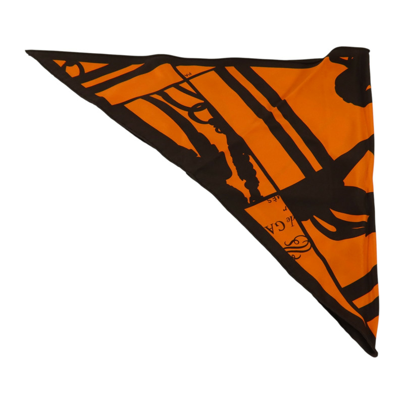 HERMES 絲質Giant Triangle Scarf絲巾-1