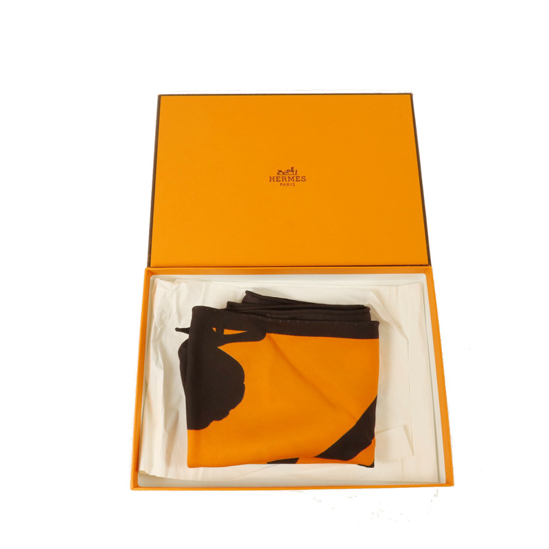 HERMES 絲質Giant Triangle Scarf絲巾-8
