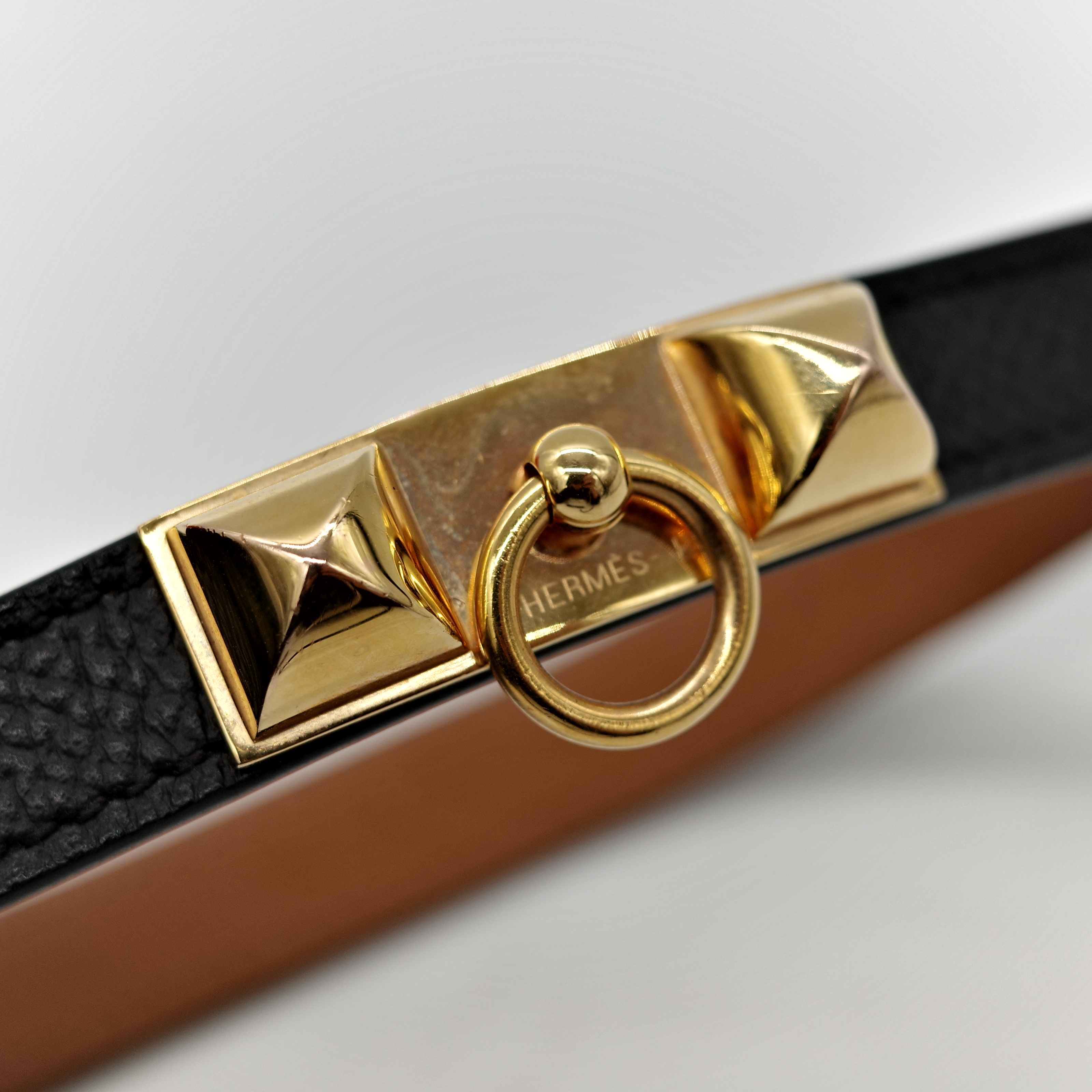 Hermès 愛馬仕 鉚釘 黑色 金釦 皮手環-7