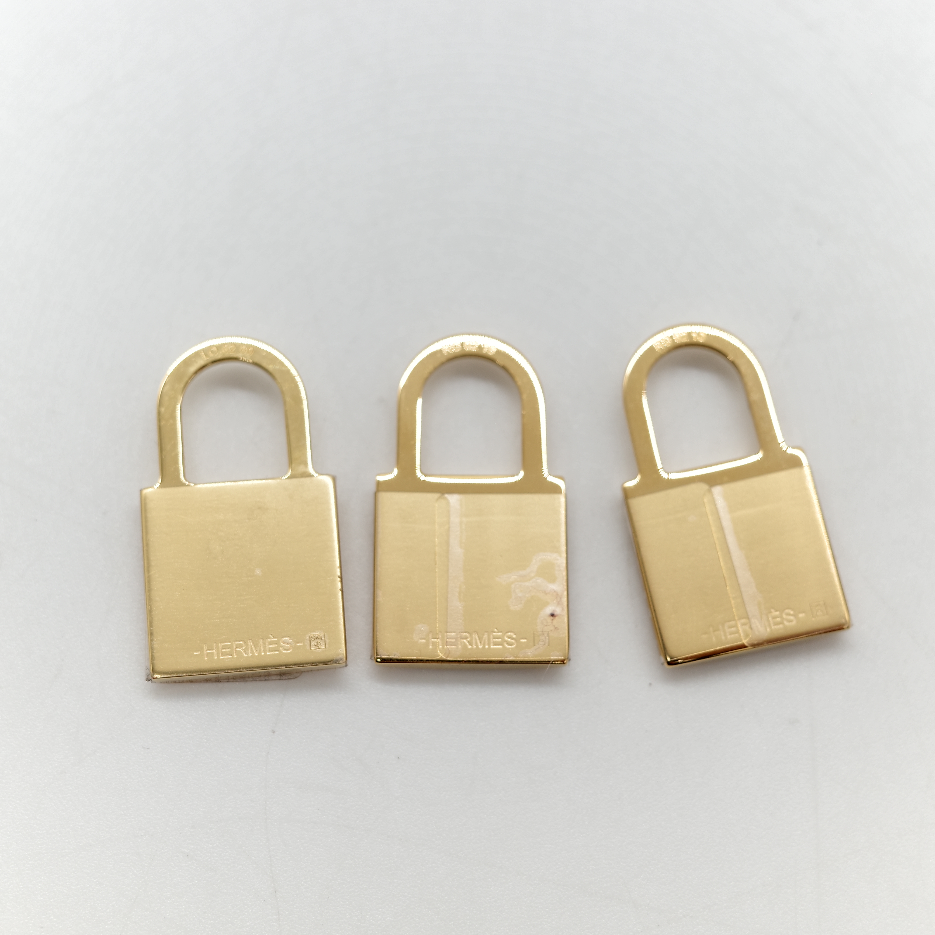 Hermès 愛馬仕 金色 鎖片 黑色 牛皮 吊墜 套組-4