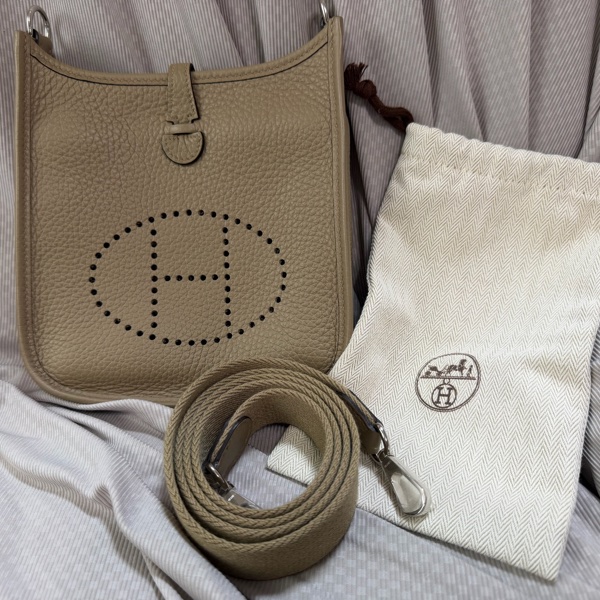 愛馬仕 MINI伊芙琳 99新 馬爾法米色-0