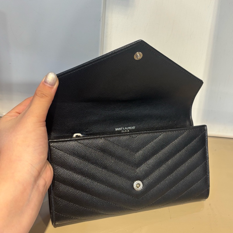 YSL 黑荔枝牛皮Cassandre 12卡長夾-6