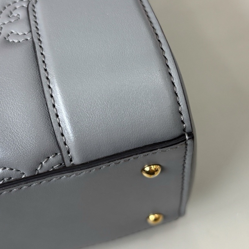 【近新閒置品】Gucci 灰色全皮壓紋Matelassé手提斜挎包-9