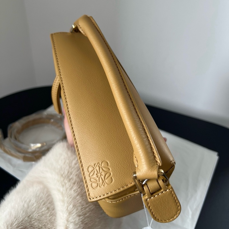 99新🟡羅意威Loewe puzzle mini，黃油色手提包斜背包💛正品保障-1