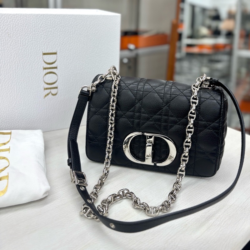【近新閒置品】迪奧 Dior 黑銀荔面牛皮小號Caro,24年編碼-0