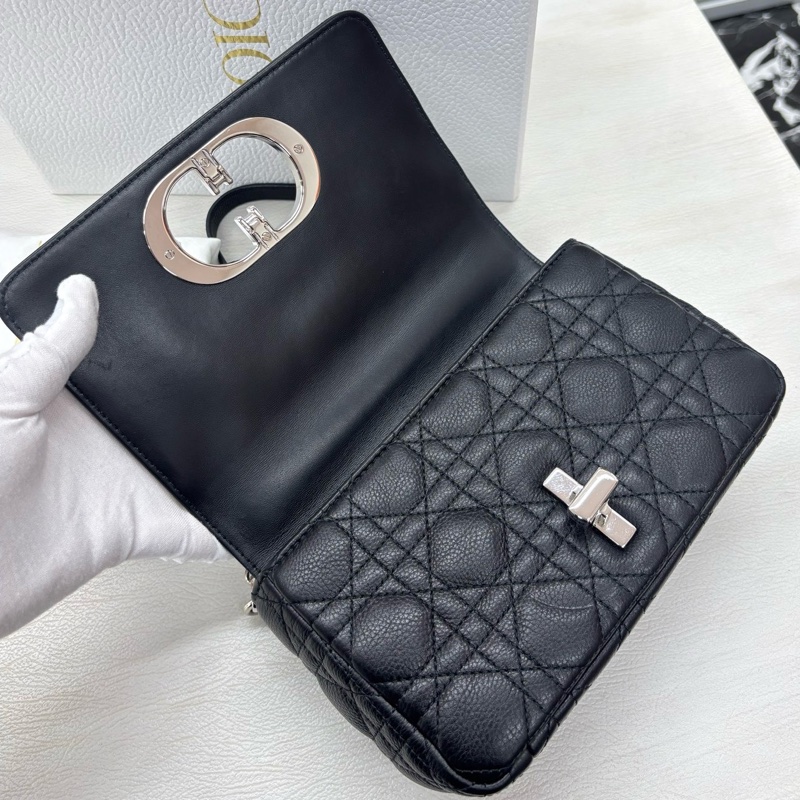 【近新閒置品】迪奧 Dior 黑銀荔面牛皮小號Caro,24年編碼-7