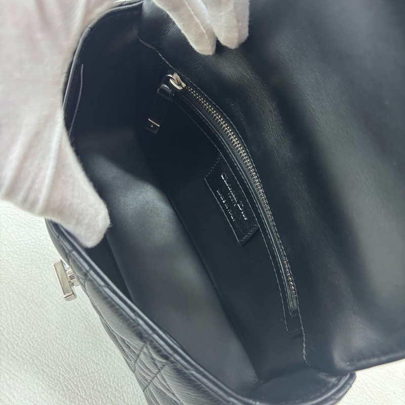 【近新閒置品】迪奧 Dior 黑銀荔面牛皮小號Caro,24年編碼-8