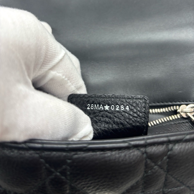 【近新閒置品】迪奧 Dior 黑銀荔面牛皮小號Caro,24年編碼-9