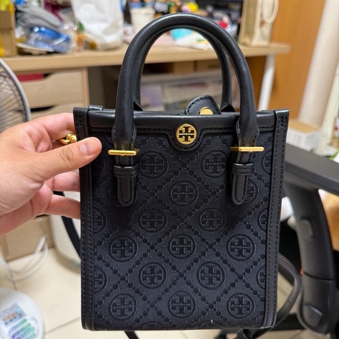 ToryBurch 黑色基本款信封直立包