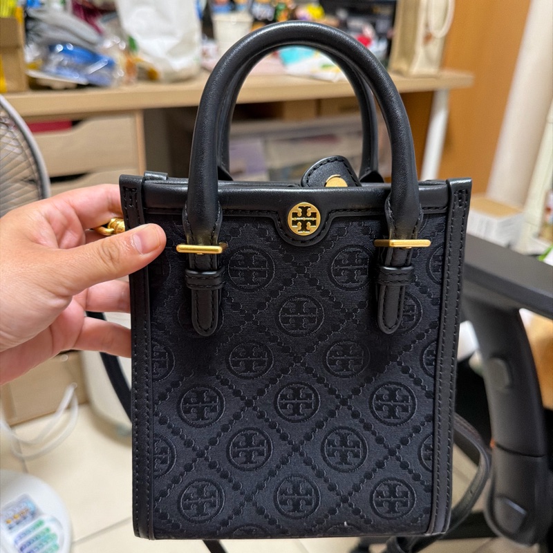 ToryBurch 黑色基本款信封直立包-5