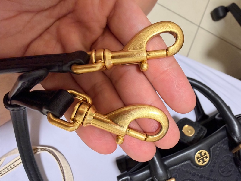 ToryBurch 黑色基本款信封直立包-9