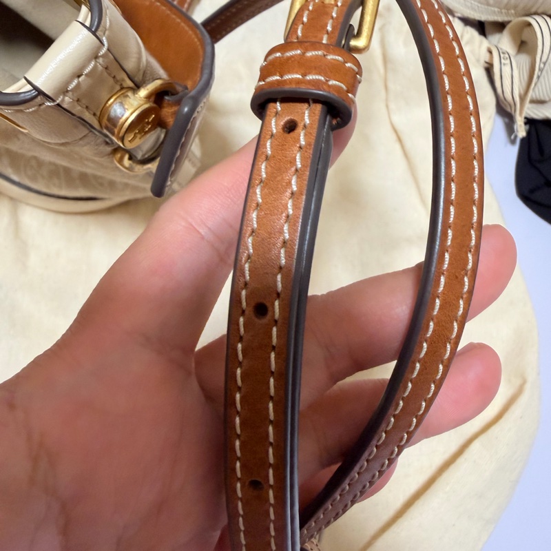 ToryBurch經典水桶小包奶茶色-13