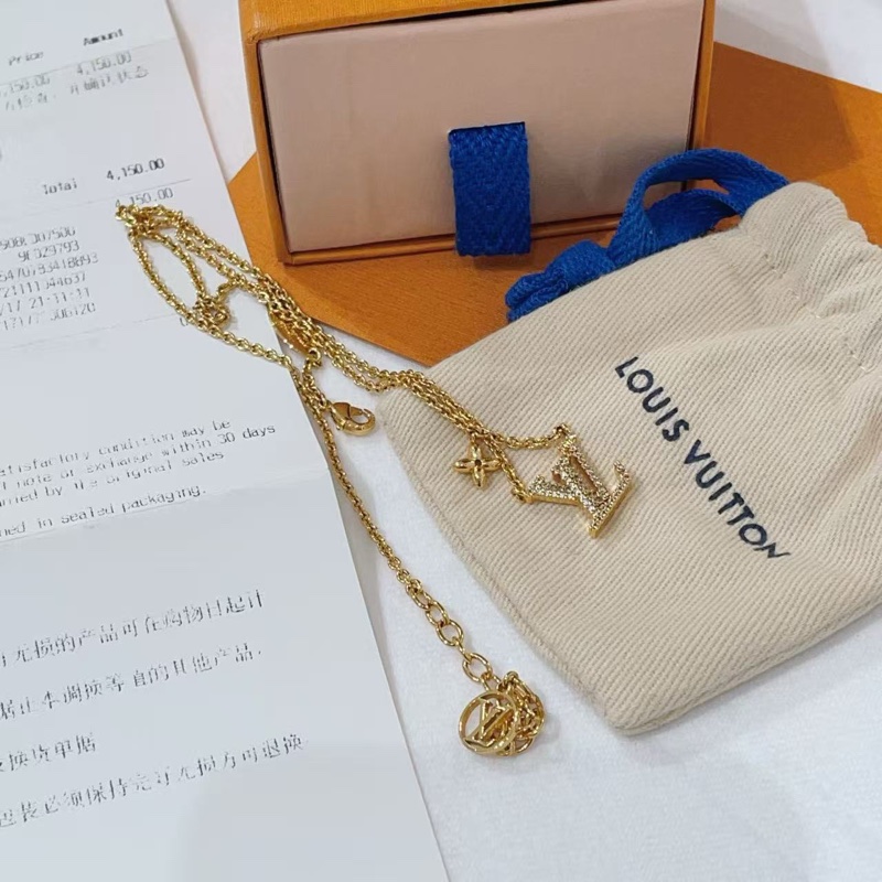 LV路易威登ICONIC logo項鍊-1