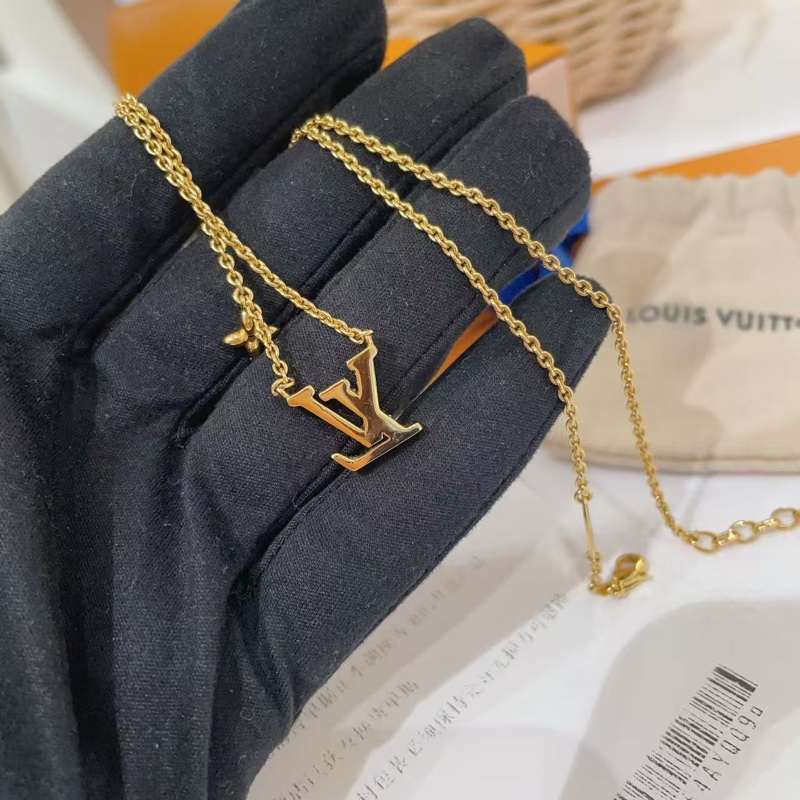 LV路易威登ICONIC logo項鍊-3