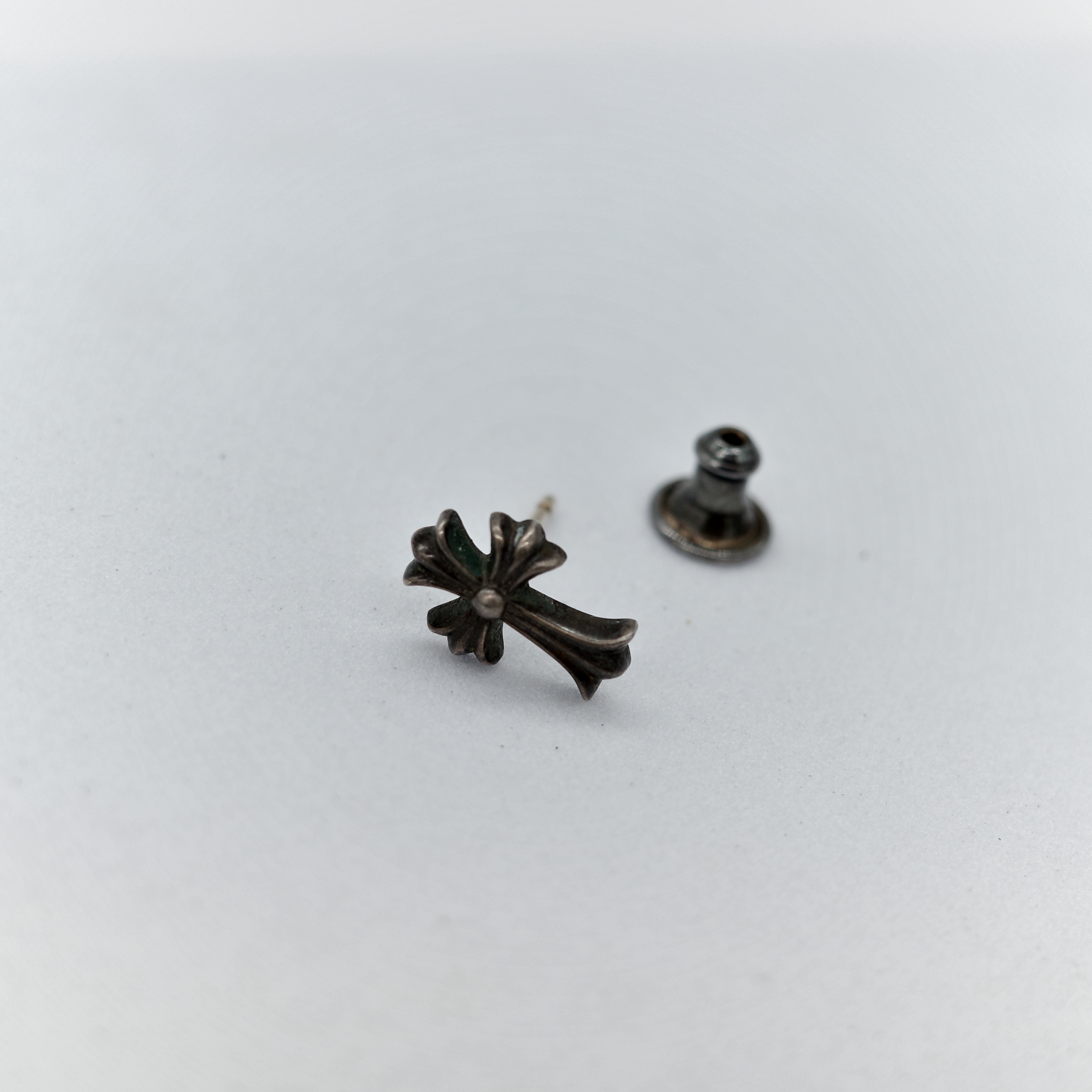 Chrome Hearts 克羅心 十字 單邊耳環-3