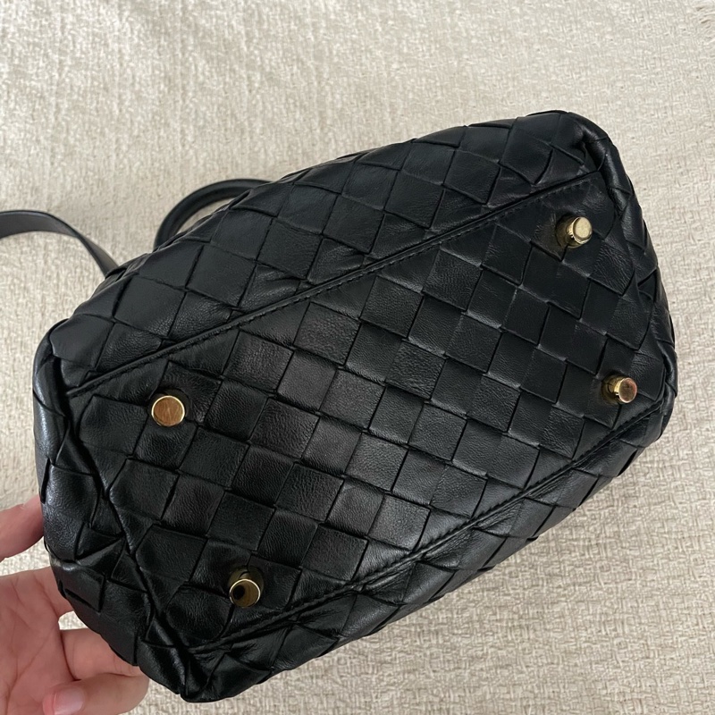 Bottega Veneta葆蝶家 新款黑色全皮保齡球 編織款 自帶斜挎肩帶-3