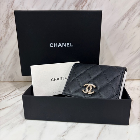 Chanel全新卡夾