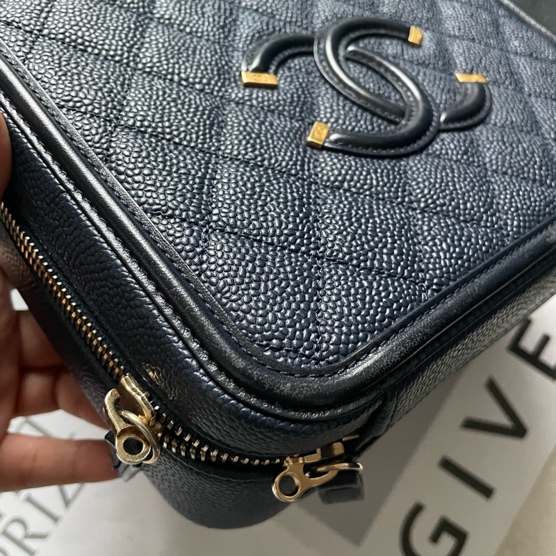 Chanel香奈兒 vanity case 相機包 中號 深藍色荔枝皮菱格-9