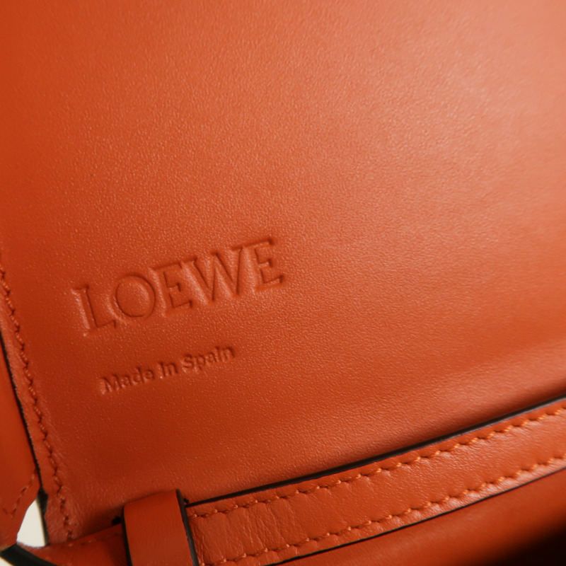 LOEWE 牛皮皮革Heel Pouch肩背袋-6
