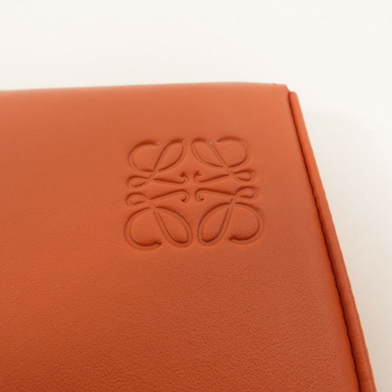 LOEWE 牛皮皮革Heel Pouch肩背袋-8