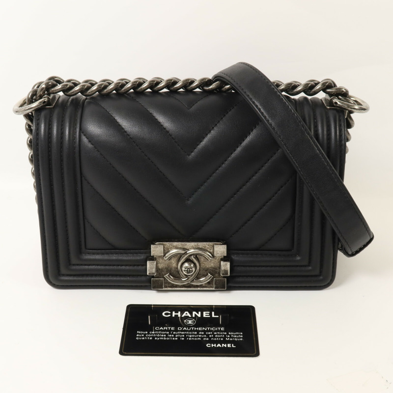 CHANEL 牛皮皮革Boy 20鏈帶肩背袋-9