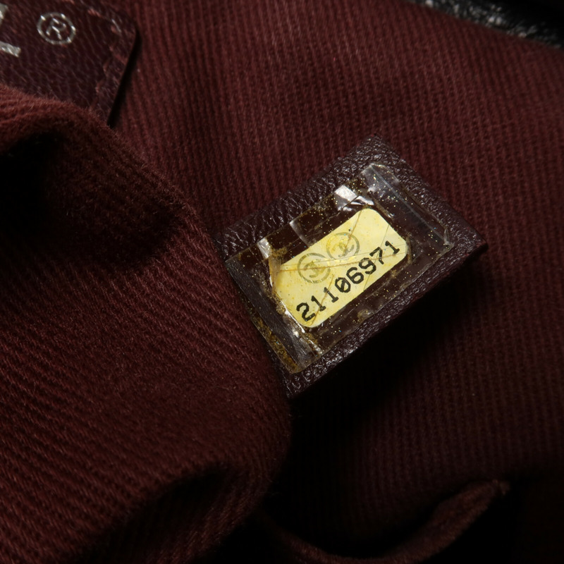CHANEL 牛皮皮革Mountain Backpack Small鏈帶背包-6