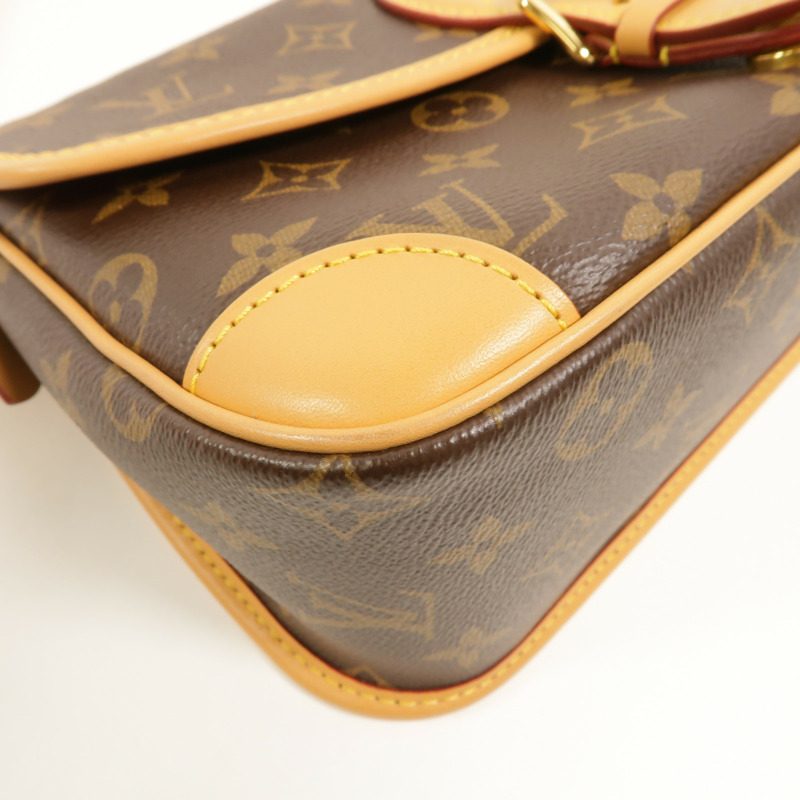 LOUIS VUITTON Monogram Diane肩背袋-10
