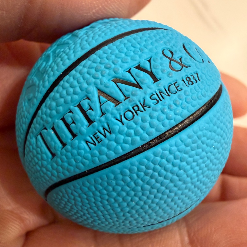 Tiffany & Co. Spalding 聯名 迷你 籃球 鑰匙圈 吊飾-8