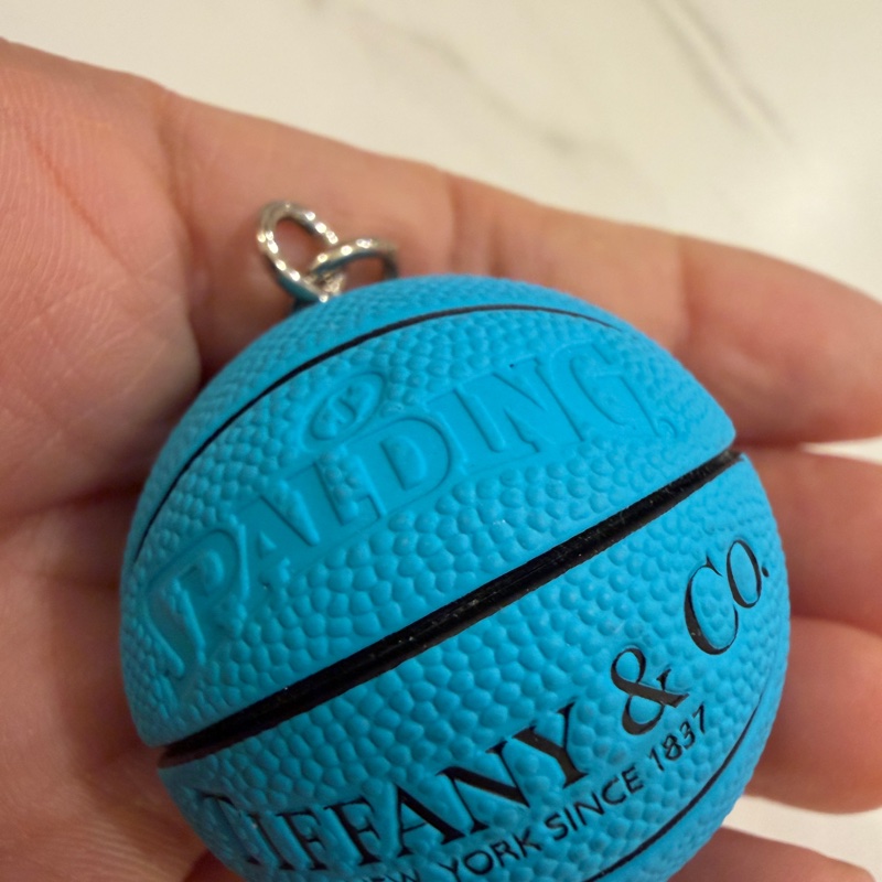Tiffany & Co. Spalding 聯名 迷你 籃球 鑰匙圈 吊飾-11