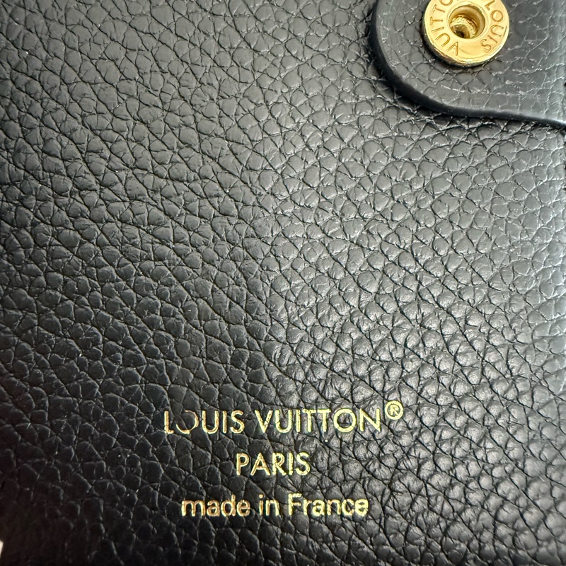 LV Lisa黑牛皮短夾M83365-17