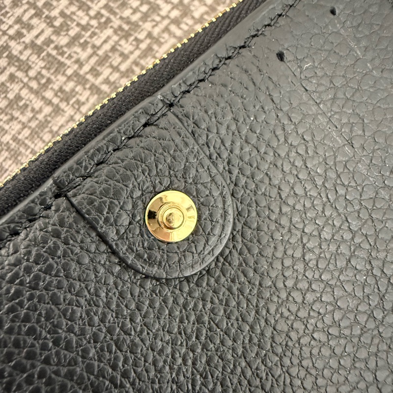 LV Lisa黑牛皮短夾M83365-21