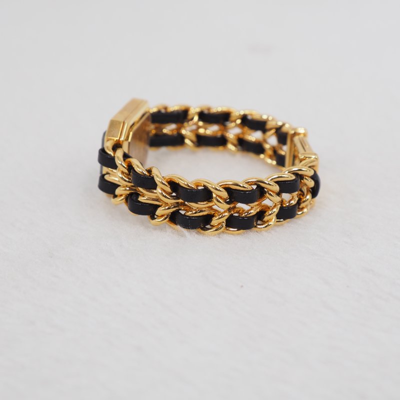 CHANEL 金色小方糖-2