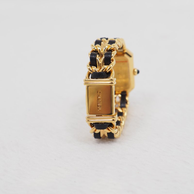 CHANEL 金色小方糖-4