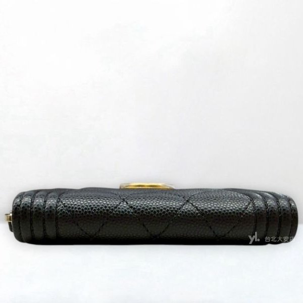 B6353-CHANEL BOY 黑色荔枝牛皮金釦拉鍊零錢包A80602-4