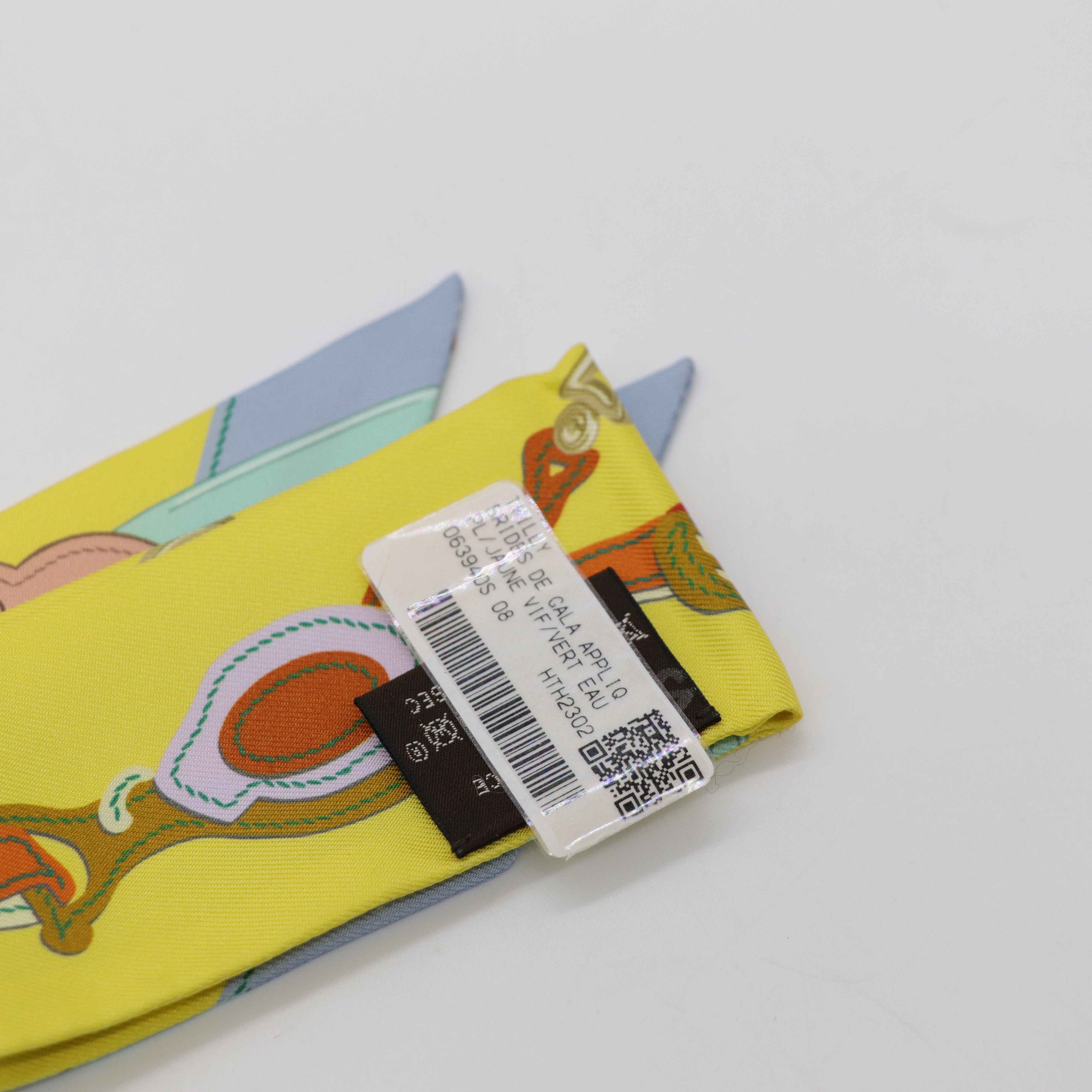 Hermès 愛馬仕 Twilly Appl  變飾  黃色 063940S 長絲巾-2