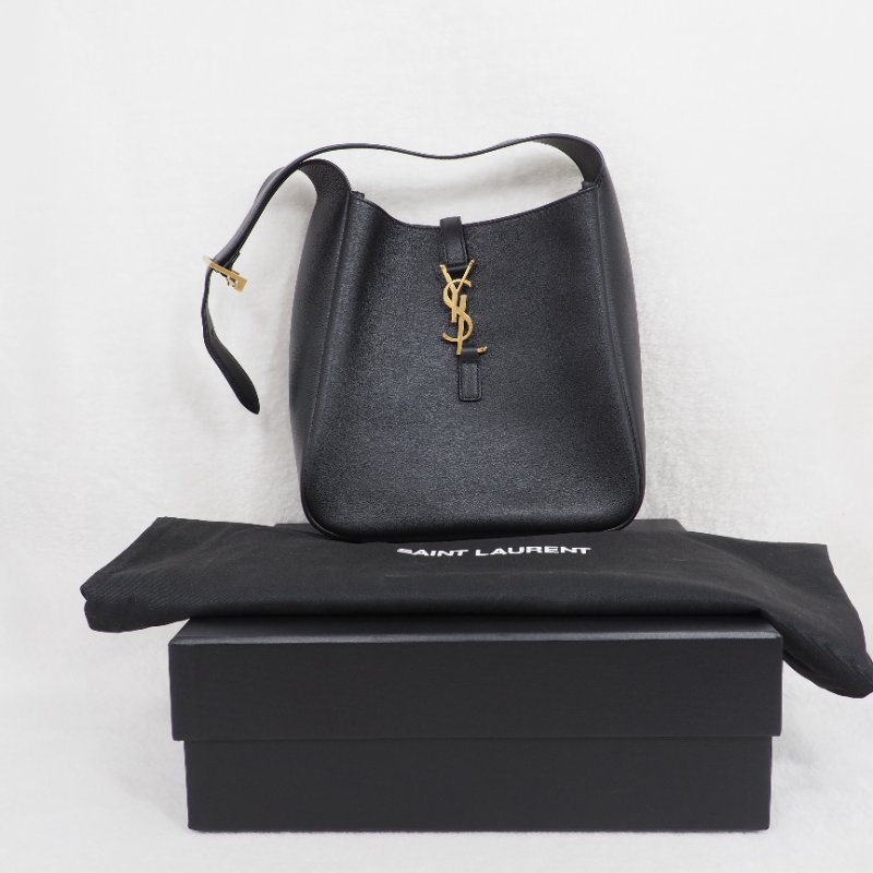 YSL LE 5 A 7 Hobo bag-15